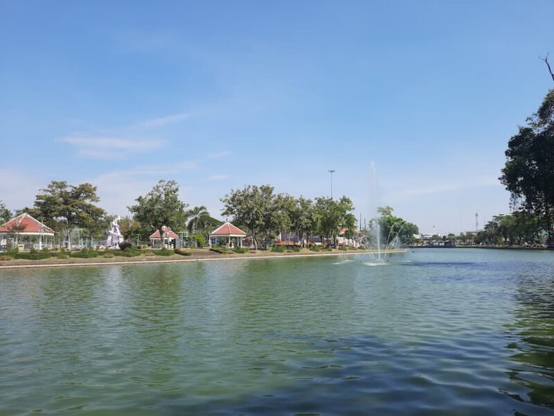 Kalasin provinciehoofdstad (mueang) 5 Joggen © Bert Sitters