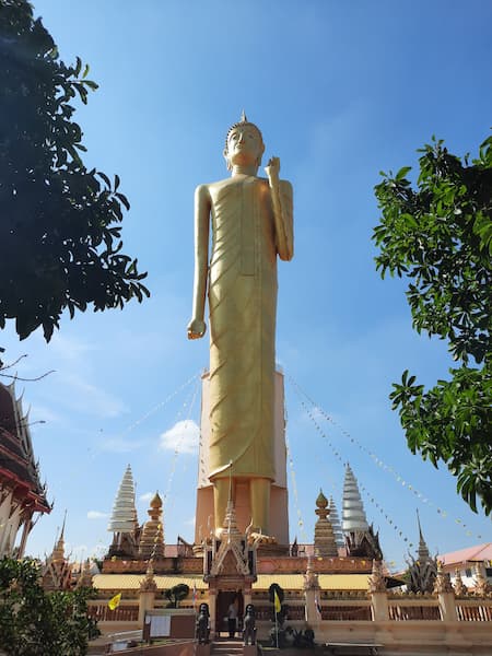 Roi Et provinciehoofdstad 6 De hoogste Boeddha @ Bert Sitters