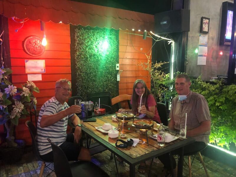 Provinciehoofdstad Bueng Kan 6 Heerlijke eten bij Riverside In Bueng Kan