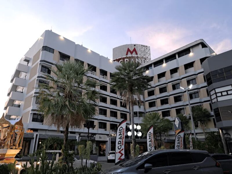 Roi Et provinciehoofdstad 12 MGrand hotel is riant en ligt centraal © Bert Sitters