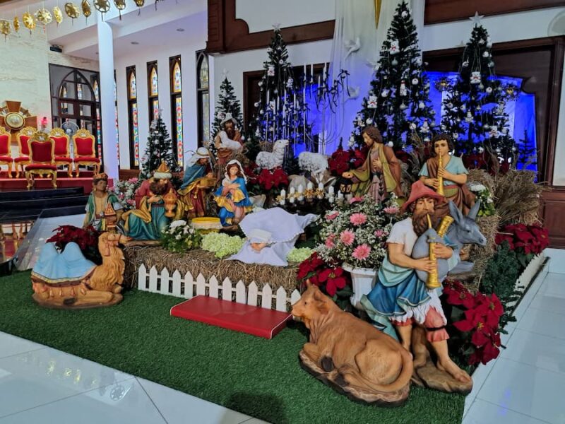Tha Rae het katholieke dorp 5 De Kerststal ontbreekt niet © Bert Sitters