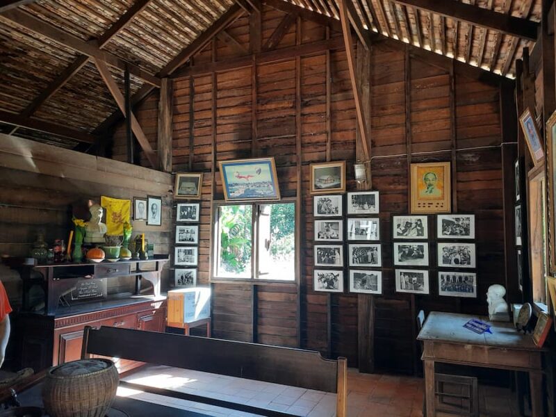 provinciehoofdstad Nakhon Phanom 11 De werkkamer van de grote leider © Bert Sitters