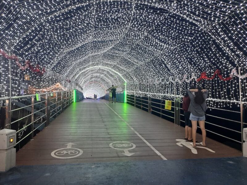 provinciehoofdstad Nakhon Phanom 4 Fietsen onder de sterren © Bert Sitters