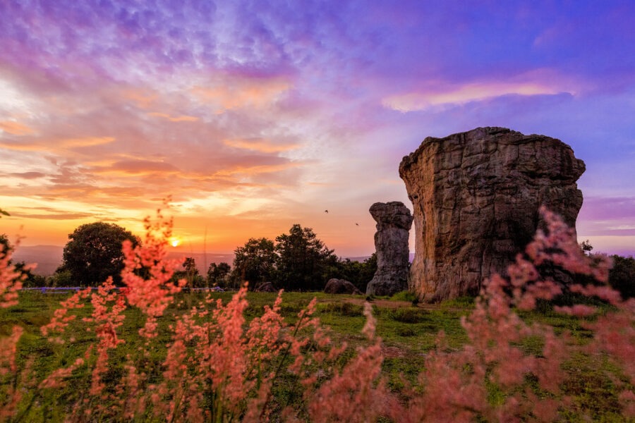 Mo Hin Khao (het Thaise Stonehenge) in Chaiyaphum 2 "Stonehenge in Thailand" © TAT