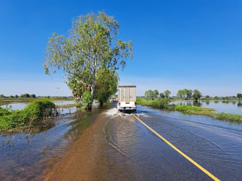 Lam Pao stuwmeer in de provincie Kalasin 9 Door het water naar Si That In Udon Thani © Bert Sitters
