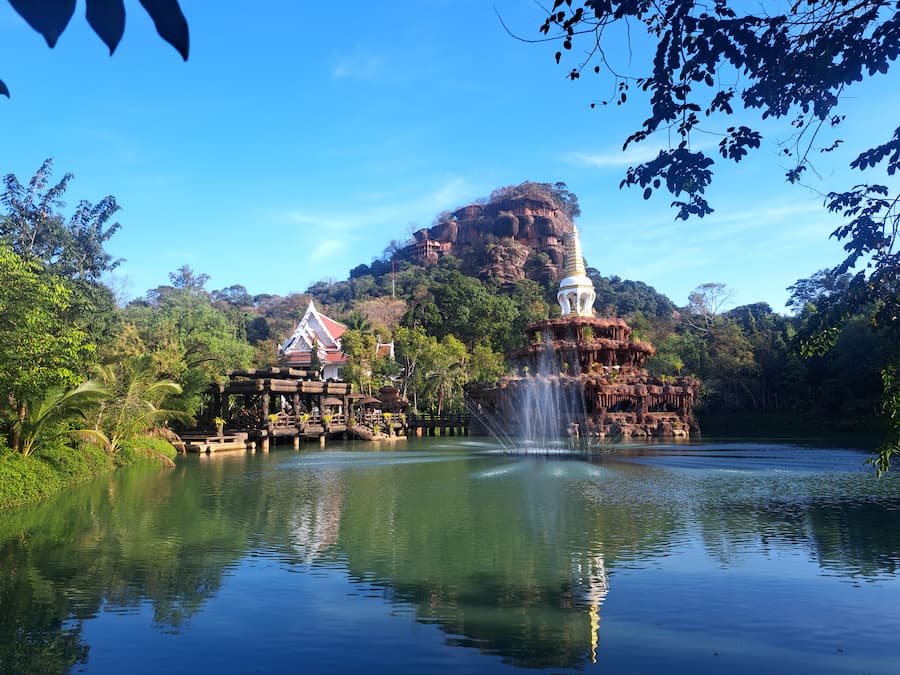 Wat Phu Thuk in Bueng Kan © Bert Sitters