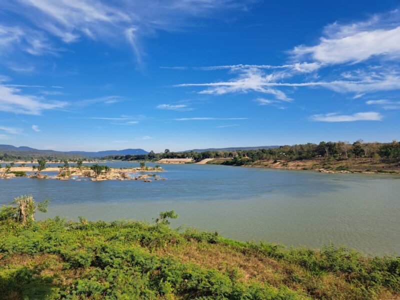 De Mekong in de provincie Ubon Ratchathani 7 Twee rivieren met twee kleuren stromen samen © Bert Sitters