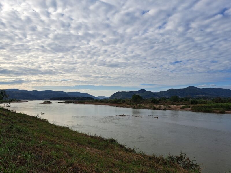 De Mekong in de provincie Nong Khai naar het westen 2 de-mekong-in-de-provincie-nong-khai-©-bert-sitters