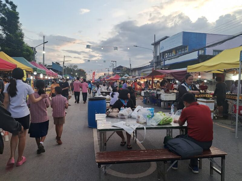 Chum Phae 2 Chum Phae Walking Street © Bert Sitters