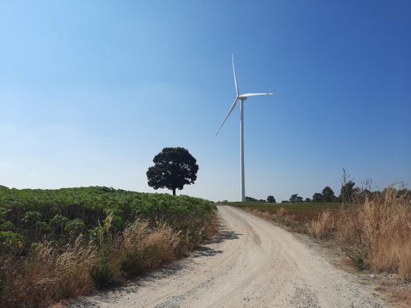 Pa Hin Ngam National Park in Chaiyaphum 6 Een van de windmolens op een heuvel © Bert Sitters