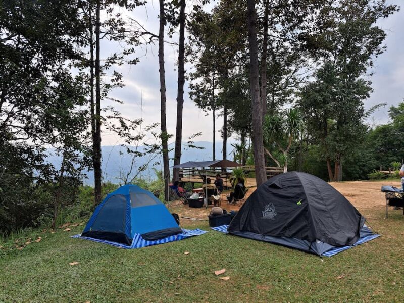 Phu Suan Sai National Park en Phrae 3 Kampeerplekje met uitzicht © Bert Sitters