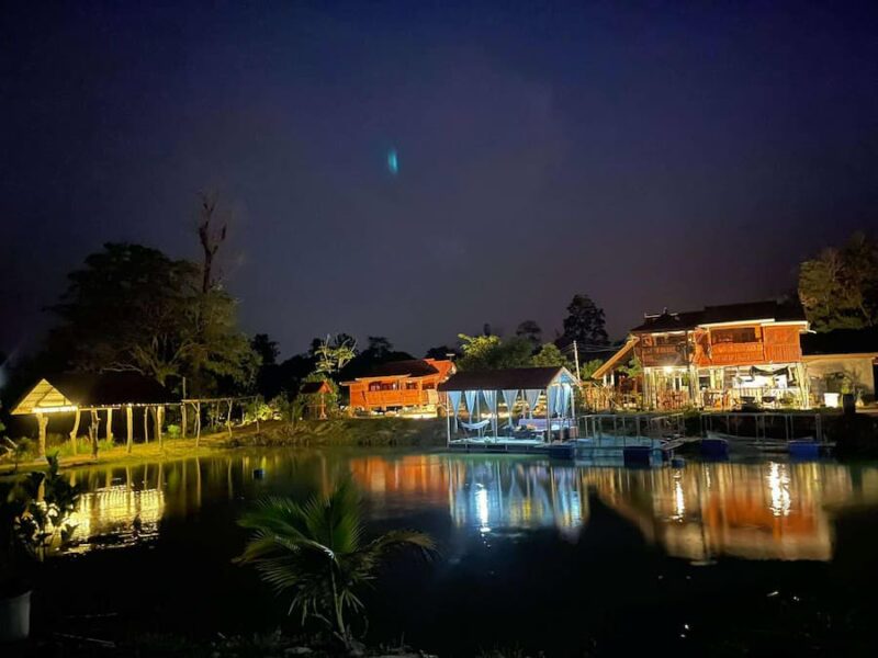 Kwam Toei het katholieke dorp 11 Red Roof Farm Stay © Michael Red Roof Farm Stay