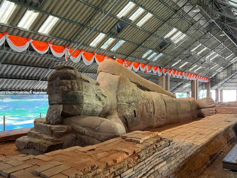 Provincie Nakhon Ratchasima (Korat): grootste provincie in de Isaan 9 wat-dhammachsaksemram-de-1300 jaar-oude-boeddha-©-peter-vanzanten
