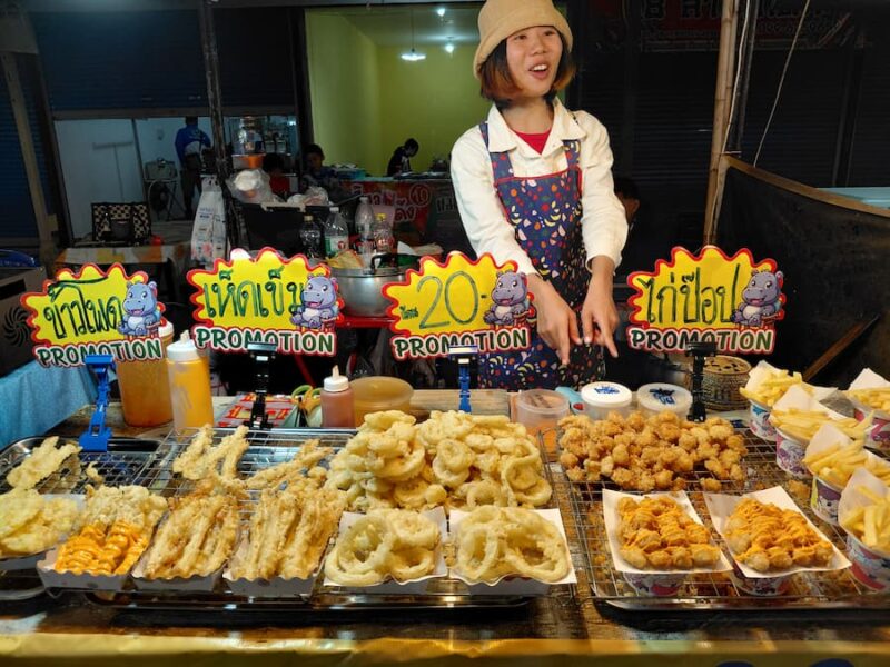 Nam Un Lake 5 Chill-Chill-Market-©-Bert-Sitters