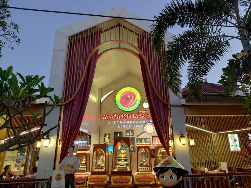 Daeng-Naem-Neuang-Vietnamees-restaurant-©-Bert-Sitters