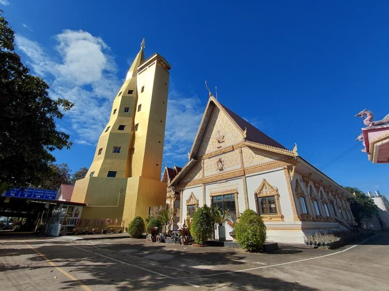 Khemarat pareltje aan de Mekong 12 De-Rakettempel-bij-Khemarat-©-Bert-Sitters