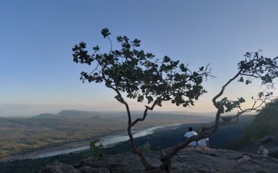 Uitzicht-over-de-Mekong-en-Laos-vanaf-Cha-Na-Dai-Cliff-©-Bert-Sitters