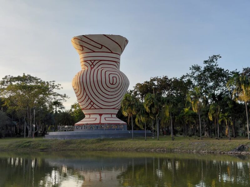Verwijzing-naar-de-archeologie-vondsten-bij-Ban-Chiang-©-Bert-Sitters