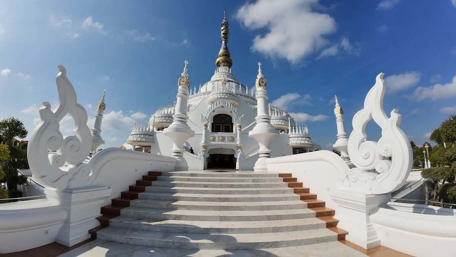 Wat-Saeng-Tham-Wang-Khao-Khiao-©-Daniel-Bouckhuyt