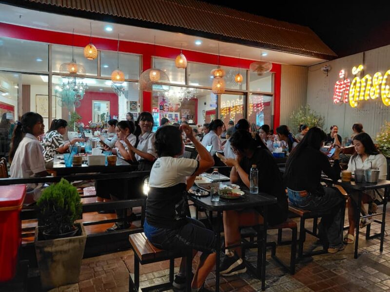 Roi Et provinciehoofdstad (Mueang) 16 Yum-Roi-Et-©-Bert-Sitters